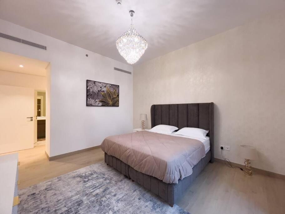 Lovely 2-Bedroom Vacation Home Near Beach ดูไบ ภายนอก รูปภาพ